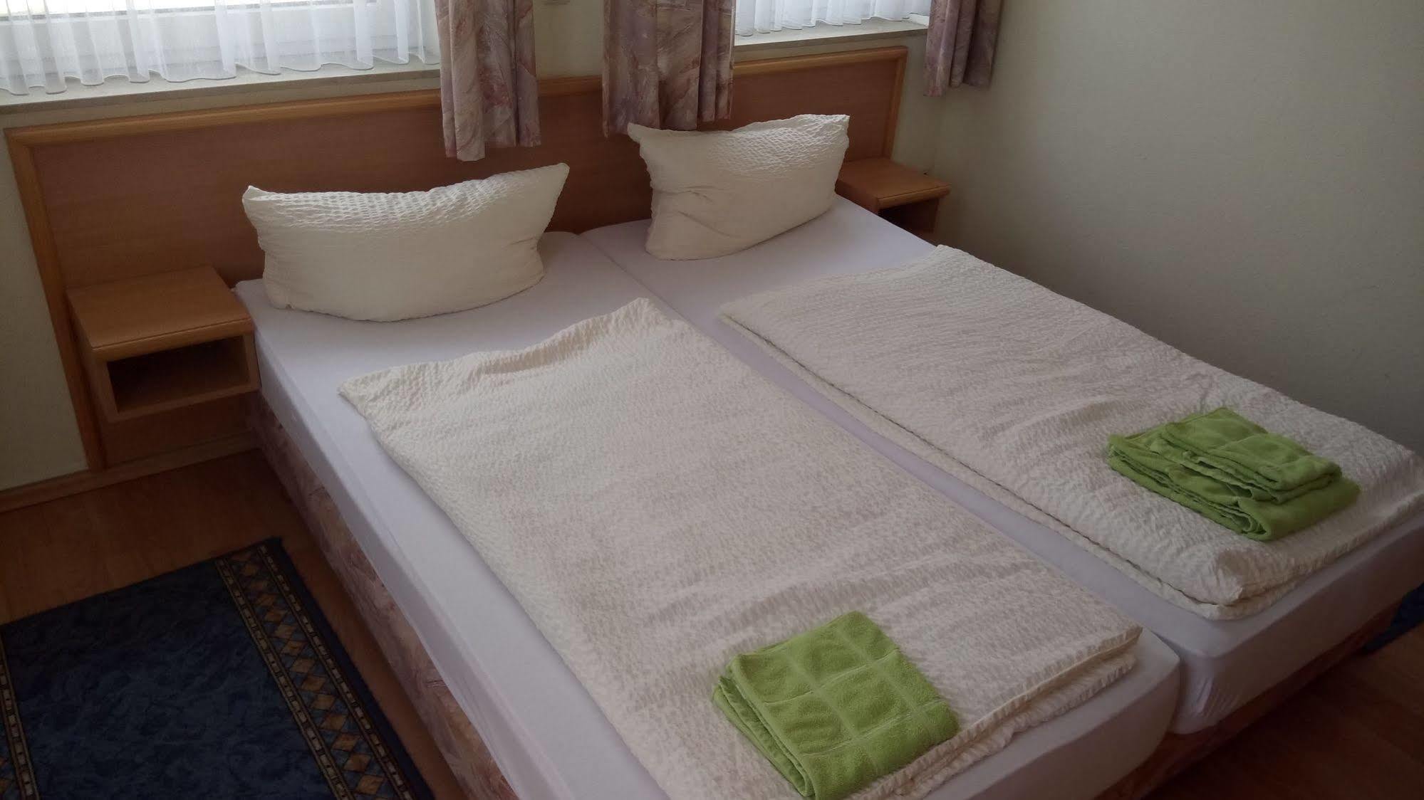 Pension Kuehnauer Hof Dessau-Rosslau Luaran gambar